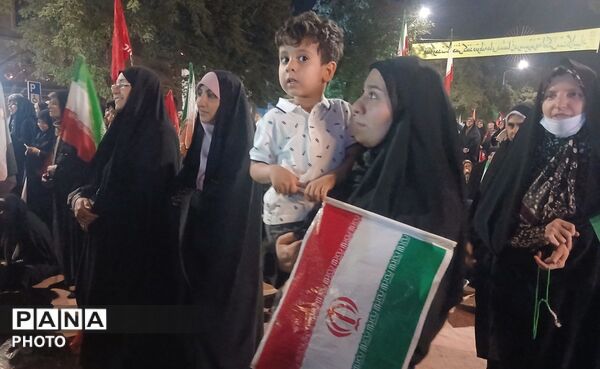 حضور مصطفی قدمگاهی در صدوهشتادمین شب اجتماعات حسینیه امام خمینی (ره) 