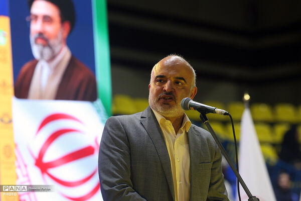 جشن «از خواستن تا توانستن»