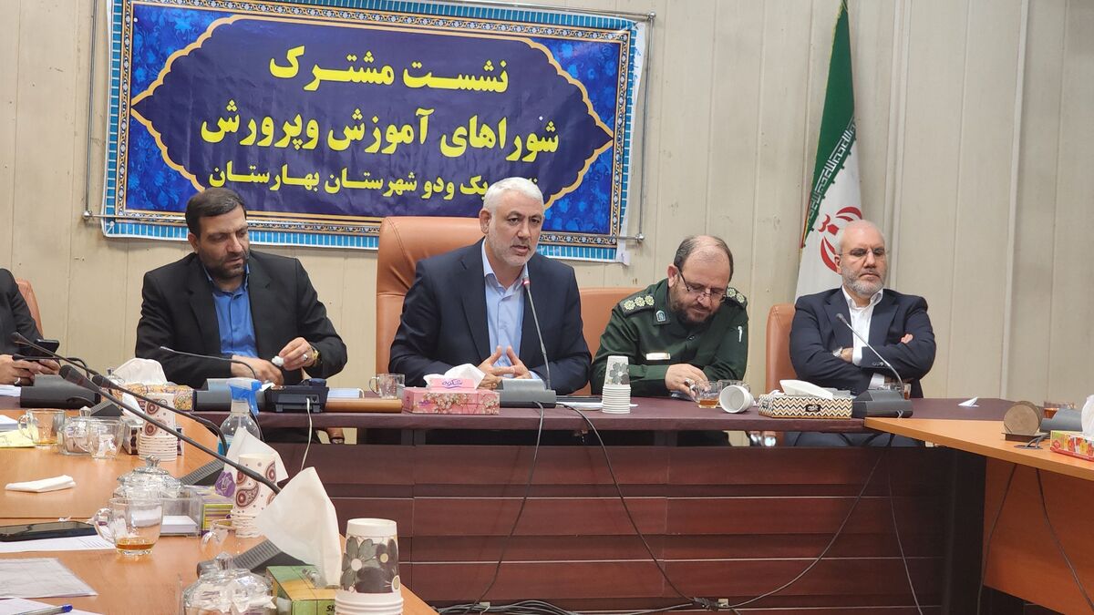 وجود علم و دانش در هر کشوری سبب پیشرفت آن جامعه است