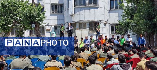 زمین چمن فرصتی برای سلامت دانش‌آموزان