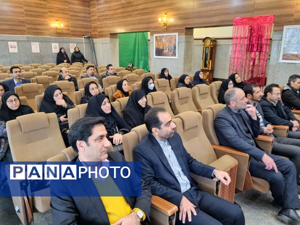 آیین اختتامیه دهمین دوره جشنواره نوجوان خوارزمی در طرقبه شاندیز