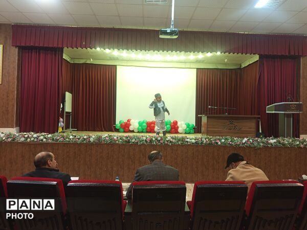 جشنواره فرهنگی هنری دربخش تئاتر عروسکی ونقالی خوانی ویژه پسران ابتدایی 
