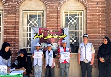 برپایی میز خدمت و ایستگاه پایش سلامتی توسط مراقبین سلامت مدارس