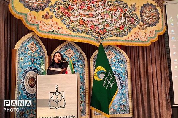 حضور پدر بزرگ‌ها و مادر بزرگ‌ها در کودکستان حکمت نبوی ناحیه دو شهرری 