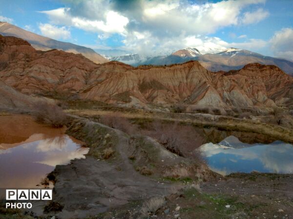 درهٔ پرستو ها در شهر نیشابور
