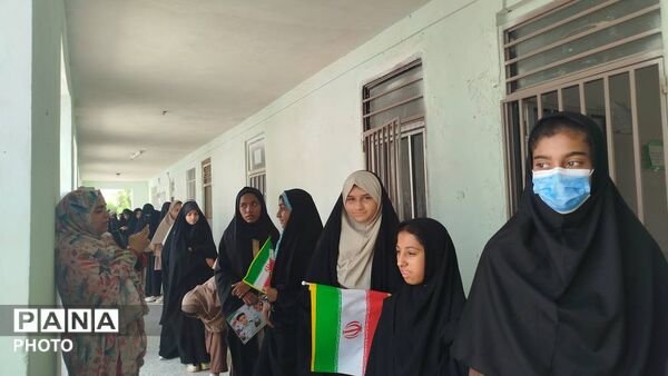میناب، جایی برای شکوفایی جوانه‌ها