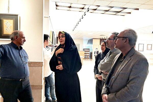 برگزاری نمایشگاه خوشنویسی به مناسبت هفته فرهنگی در ملارد 