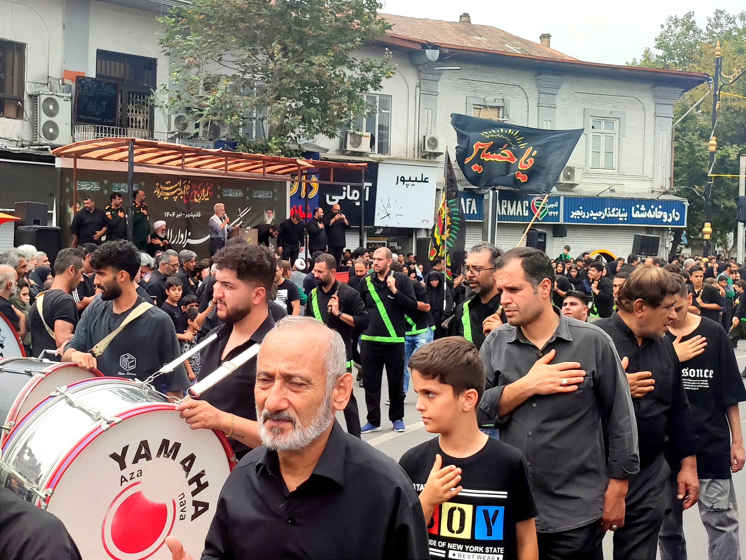 اجتماع عاشوراییان در میدان طالقانی قائمشهر