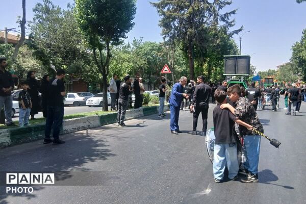 طنین صدای «یا حسین» در آسمان شهر