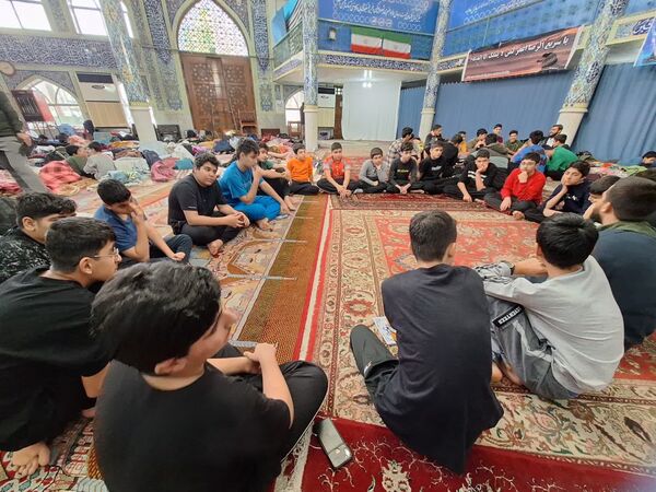 اعتکاف دانش‌آموزی در مسجد جامع قائمشهر