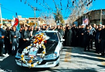 مراسم تشیع پیکر شهید رضا یوسف‌وند در شهرستان سلسله با حضور مردم و مسئولین برگزار شد