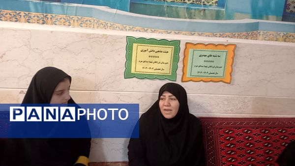 حلقه صالحین و سه‌شنبه‌های مهدوی در دبیرستان فرزانگان استعداد درخشان ملارد