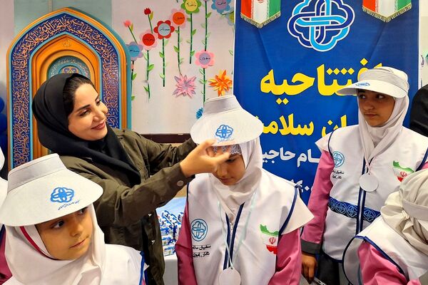 افتتاحیه طرح «سفیران سلامت» در دبستان الهام حاجیان ناحیه دو شهرری 