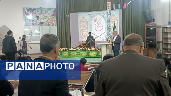  محفل انس با قرآن در امامزاده سید محمد (ع) کاشمر