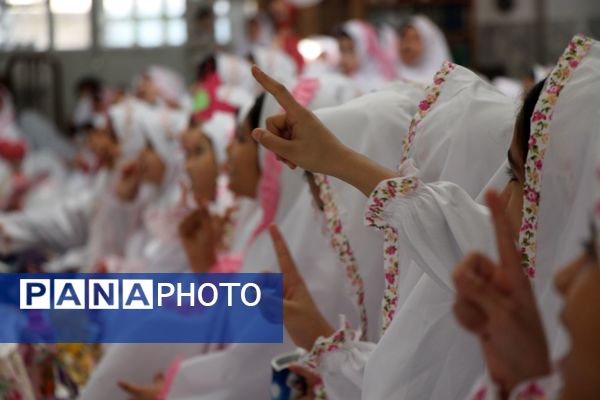 پرواز فرشته‌های آسمانی؛ جشن تکلیف دختران سملقان در مسجد جامع