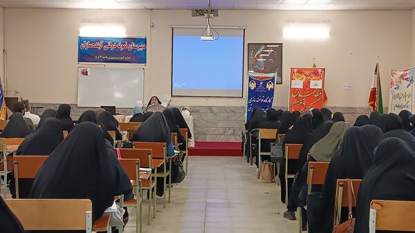 برگزاری کارگاه توانمندسازی معاونان و مربیان پرورشی ناحیه 4 کرج