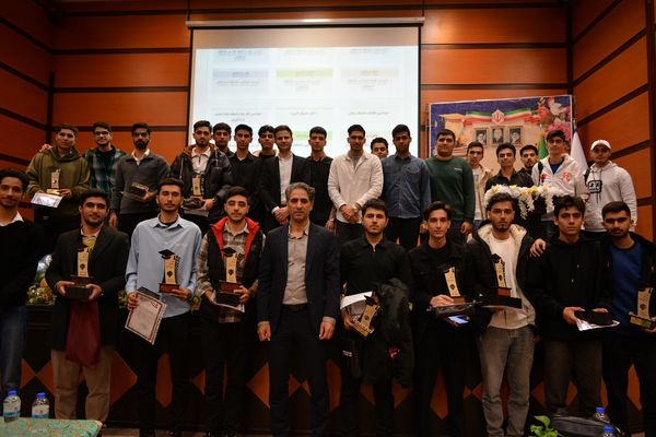تجلیل از افتخارآفرینان کنکور
