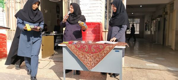بزرگداشت هفته کتاب خوانی در نیشابور