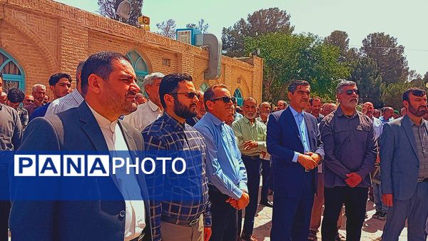 مشت هایی که آزادی فلسطین را صدا میزند