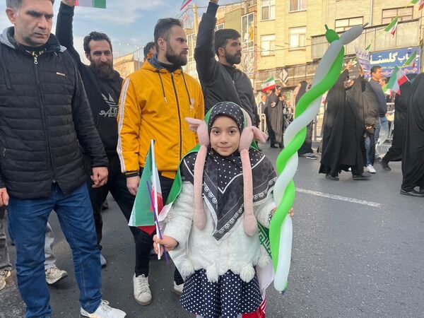 راهپیمایی محکومیت اغتشاشات و هتک حرمت به قرآن کریم و مساجد و تشییع شهدای امنیت در کرج