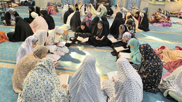 دومین روز اعتکاف در شهرستان بندرلنگه 