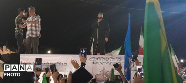 سلام فرمانده؛ زمزمه روی لب های مردم کاشمر 