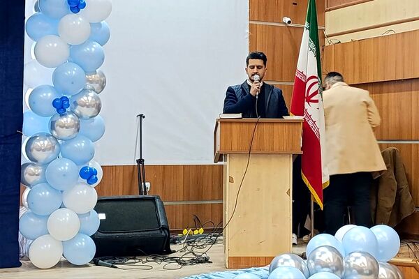  جنگ شادی به مناسبت میلاد امیرالمؤمنین(ع) در سالن تبلیغات شهرستان ورامین 