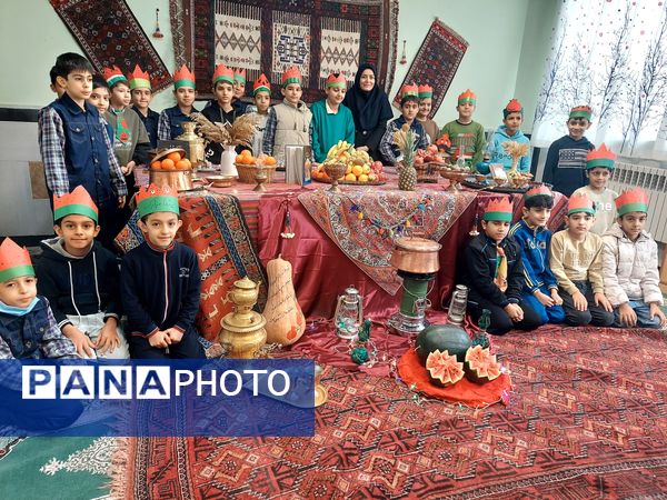 جشن یلدایی در مدرسه شهدای فرهنگی شهرستان شیروان