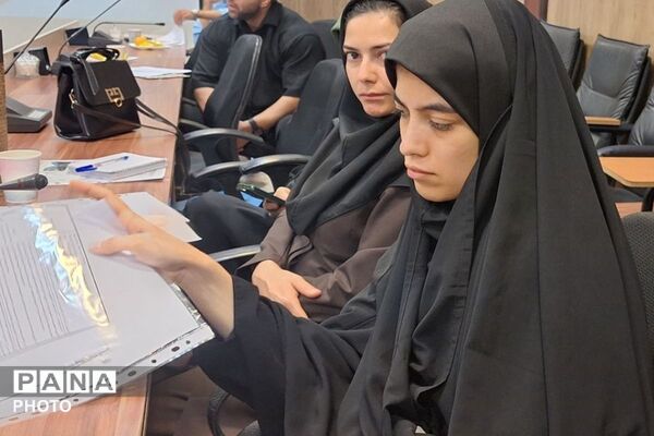 کارگاه توانمندسازی مراقبین سلامت ناحیه دو بهارستان