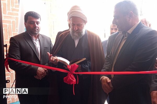 ردپایی از نقش و نگار در نمایشگاه دائمی شهرداری قرچک با آثار جشنواره دانش‌آموزی فرهنگی- هنری فردا
