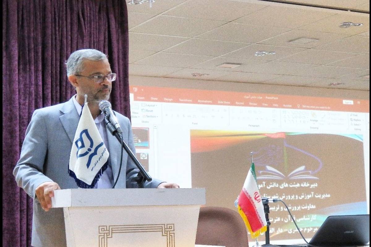 بارز رین شاخصه تشکل‌های دانش‌آموزی تعامل با جامعه است