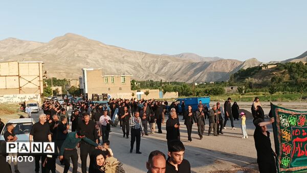 هیئت عزاداری و زنجیر زنی تکیه ابوالفضلی در روز تاسوعای حسینی
