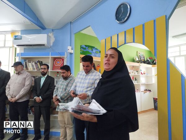 گرامیداشت روز معلم در لردگان؛ تجلیل از چراغ‌داران راه آینده