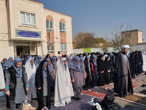 مراسم فاطمیه در مدرسه والدین آناخاتون تبریز