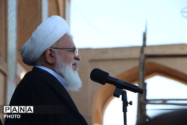 تجمع مردم یزد در محکومیت حملات وحشیانه آمریکا و اسرائیل و شهادت رهبر انقلاب