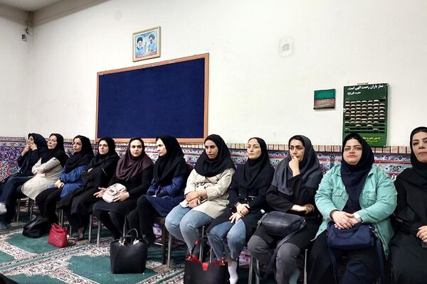 برگزاری مراسم چهلم شهدای معدن طبس در هنرستان فدک ناحیه یک شهرری