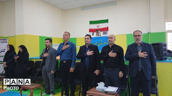 تابستانی پرنشاط با افتتاح رسمی کلاس‌های تابستانی در دبیرستان مهر پدری