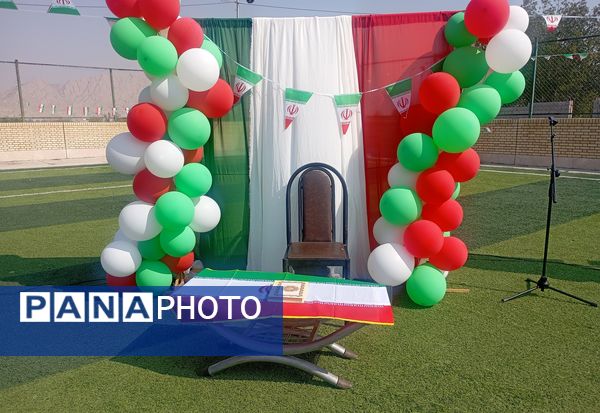 جشن دهه فجر در روستای لاور فین