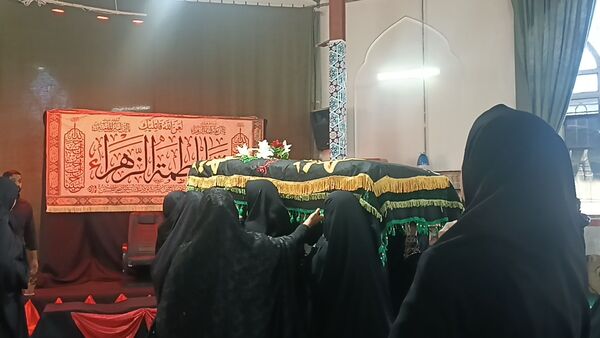 برگزاری مراسم تشییع نمادین پیکر حضرت فاطمه(س)در امامزاده سید محمد(ع)کاشمر