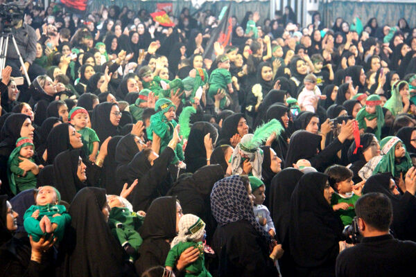مراسم شیرخوارگان حسینی شهرکرد