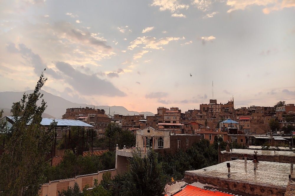 بارش غیر منتظره باران در تابستان ۱۴۰۵شهر بار نیشابور