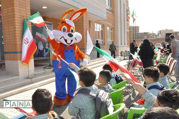  استقبال ورامین از شکوفه‌های دانش‌آموزی 