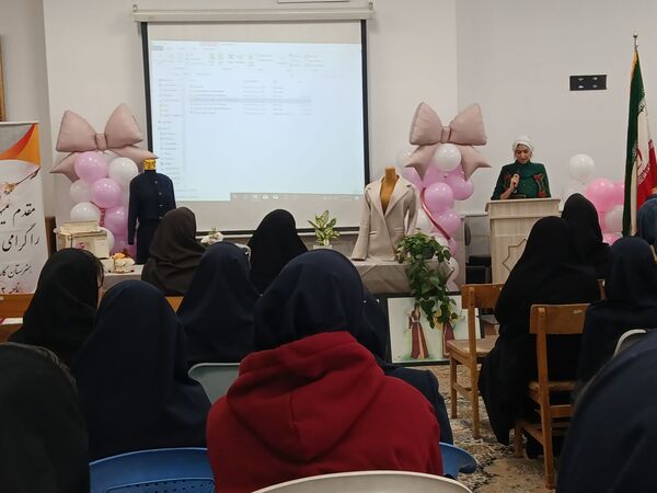 جشن روز خیاط درهنرستان کیمیاناحیه۳