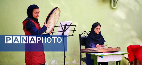 جشن ولادت صاحب الزمان در مدرسه صالحین 
