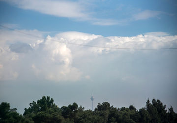 هوای تهران در آستانه آلودگی