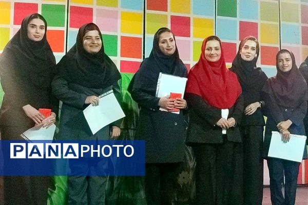 آیین اختتامیه مدرسه خلاقیت ماورا در قائمشهر