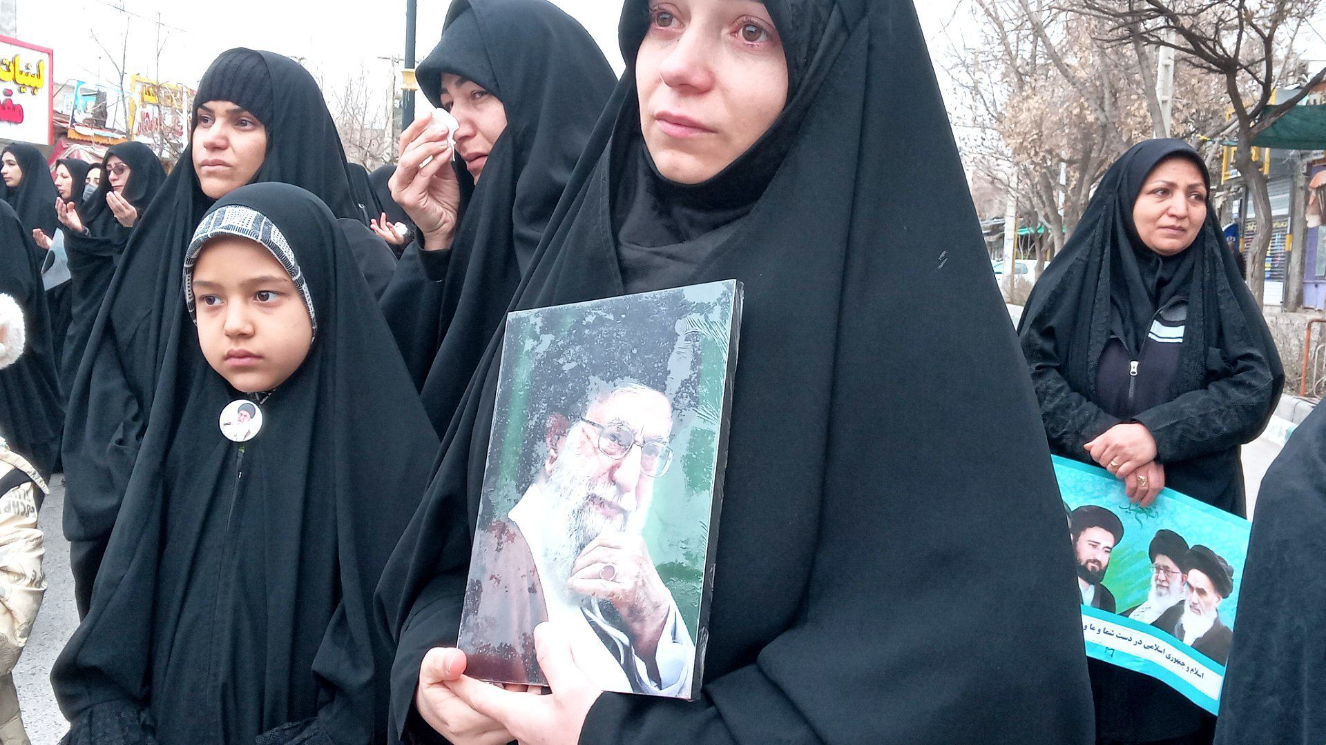 اجتماع مردم شهید پرور شهرستان فاروج در میدان رضوی در پی شهادت آیت الله العظمی امام خامنه‌ای (رضوان الله تعالی علیه) 