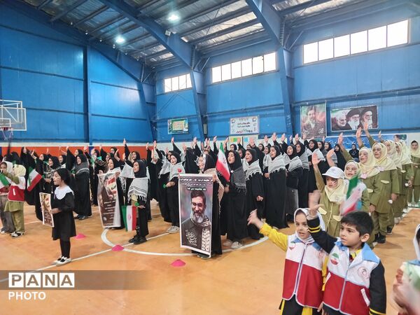 بیعت کودکان و نوجوانان ورزشکار شهرستان جعفرآباد با رهبر انقلاب 