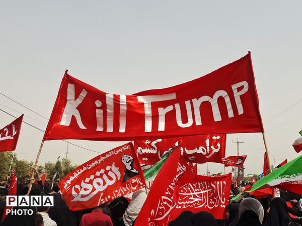 وداع پرشور نوجوانان با آقای شهید ایران 