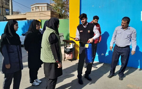 اجرای طرح پدافند غیرعامل با شعار«تدبیر امروز، امنیت فردا» در مدارس فشافویه 